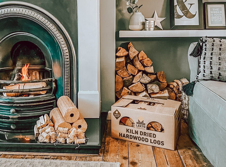 Kiln Dried Firewood Vs Briquettes - Which Is Best For You?